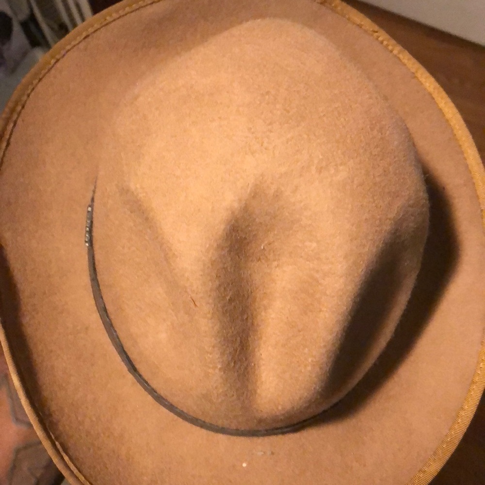 Hat - Picture 2 of 3